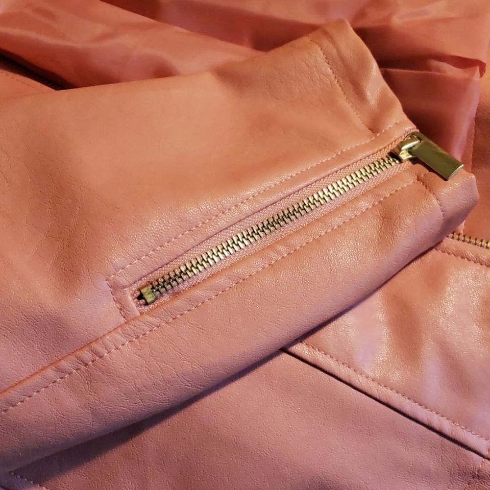 Pink faux leather jacket - Picture 5 of 5